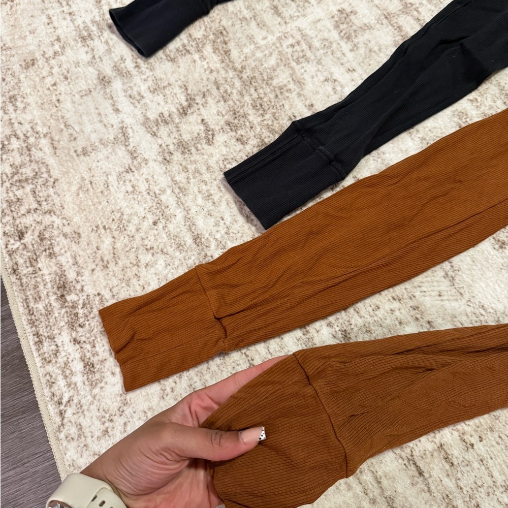 Skims Black and Brown Leggings Set - Picture 2 of 4